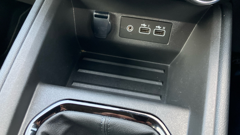 Renault Clio 1.0 TCe 90 Evolution 5dr Petrol Hatchback